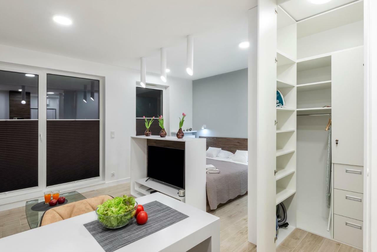 Apartament Luxury Miedzyborska 8B Varsovia Exterior foto