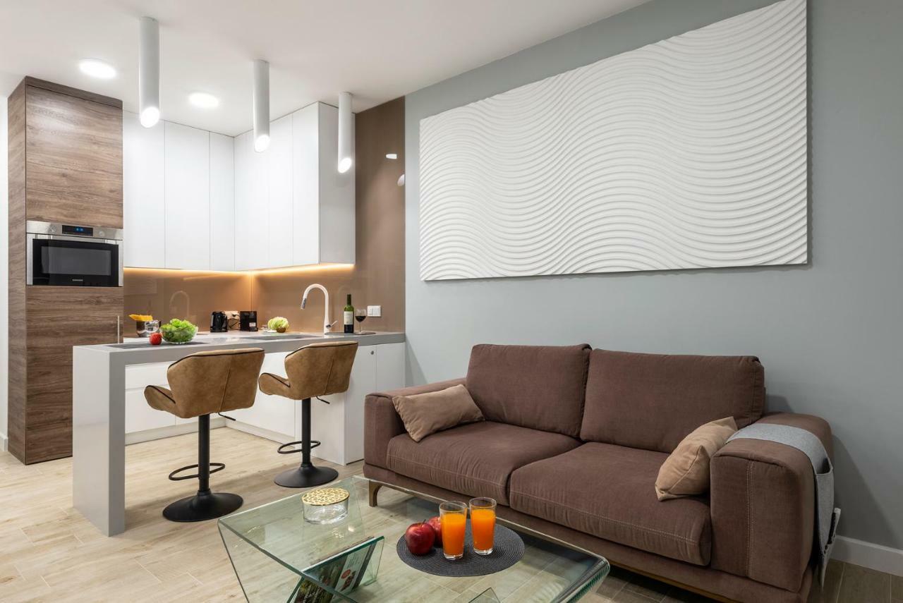 Apartament Luxury Miedzyborska 8B Varsovia Exterior foto